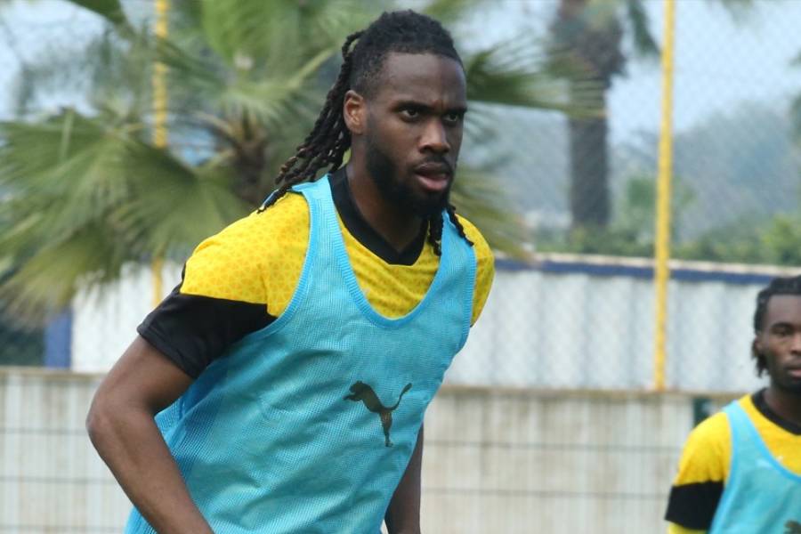 Togo: "I really don't regret coming," says Charles Abi