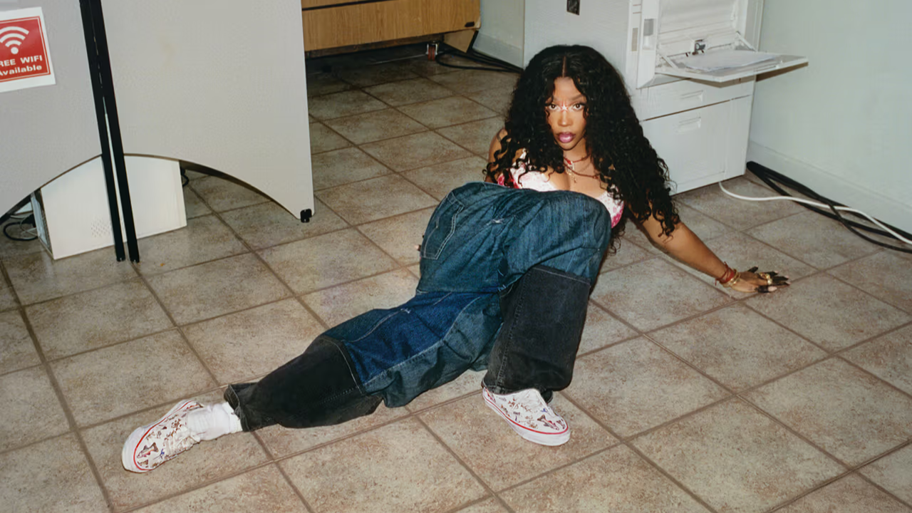 SZA Vans Off the Wall