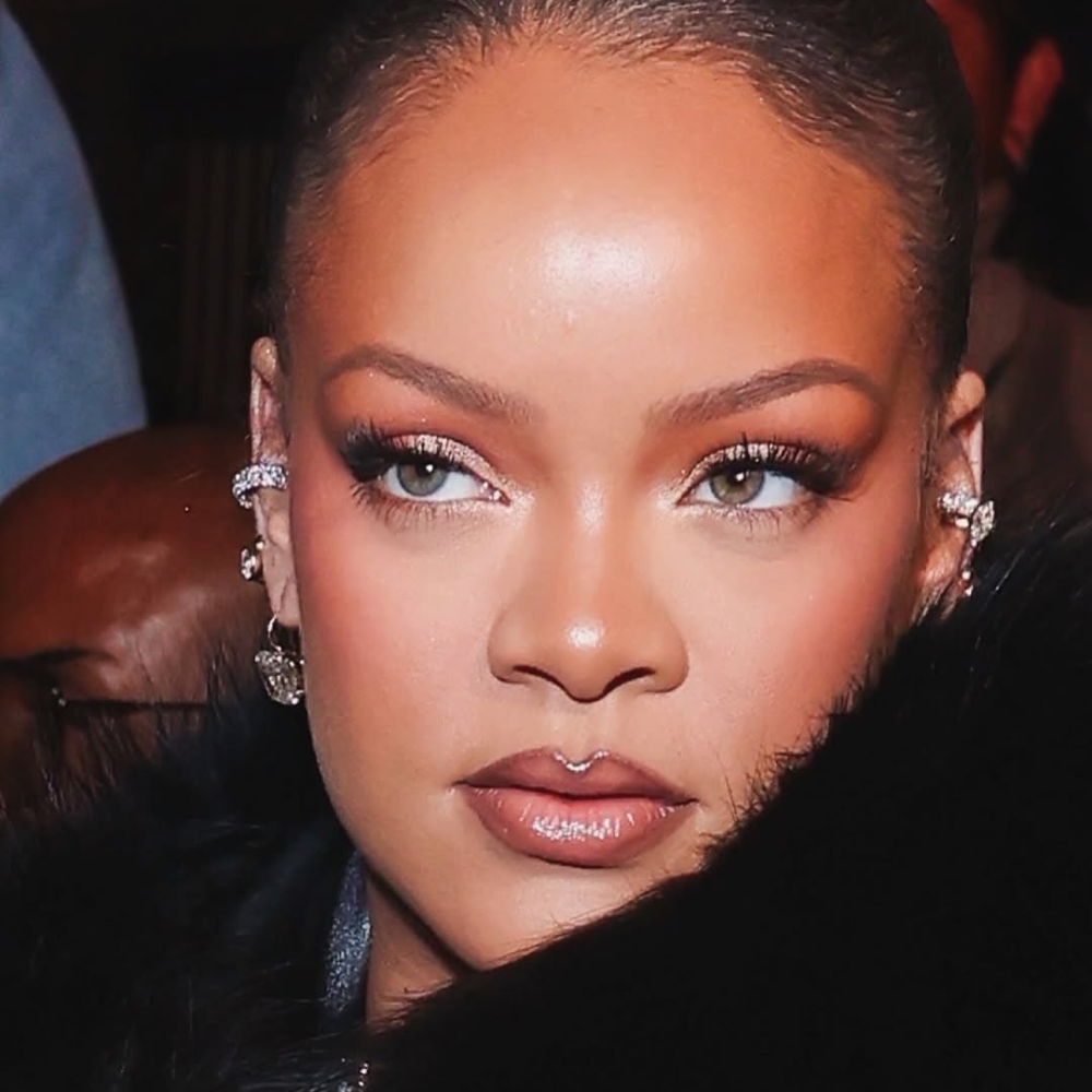 rihanna-dewy-skin-glow-routine-style-rave