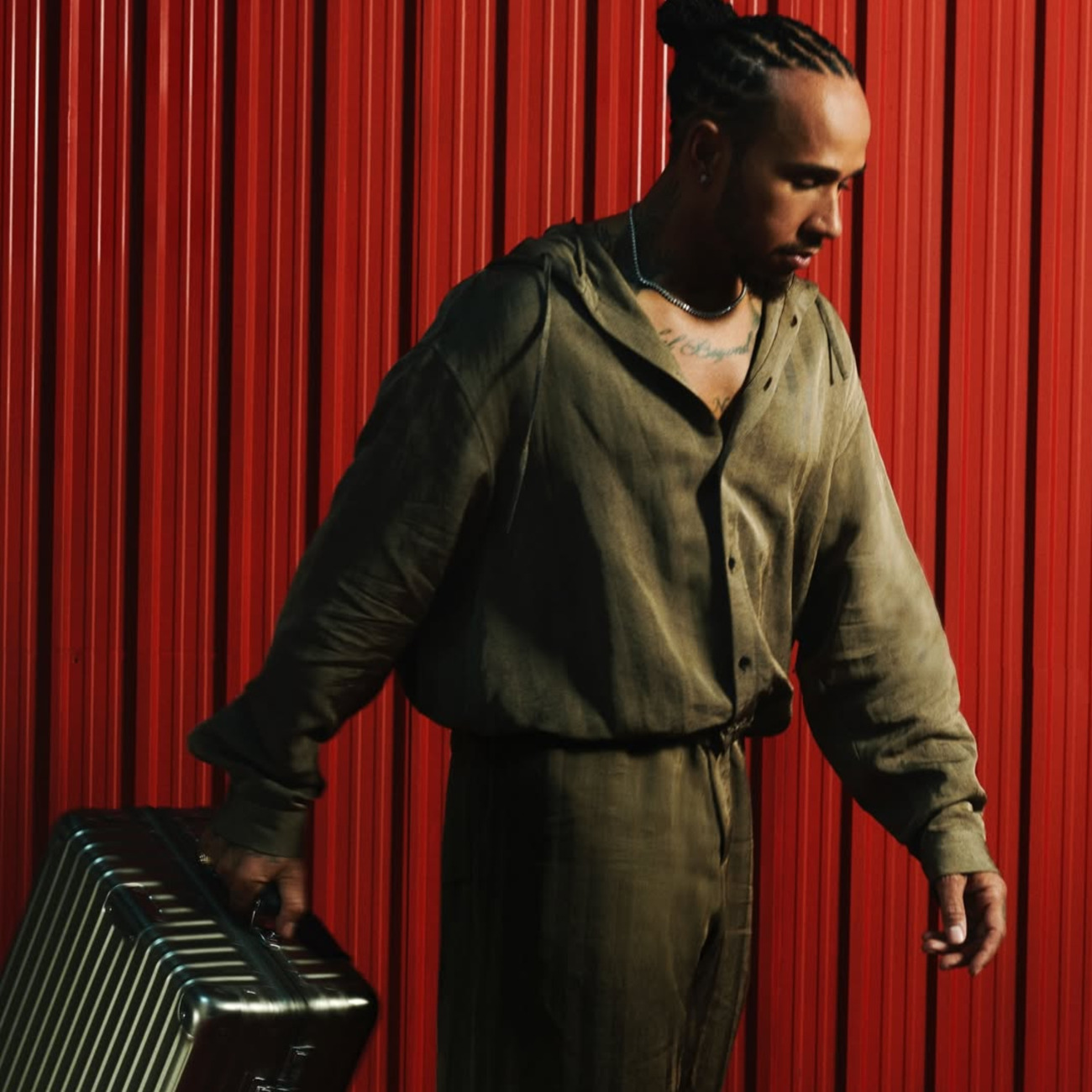 lewis-hamilton-rimowa-luggage-brand-style-rave