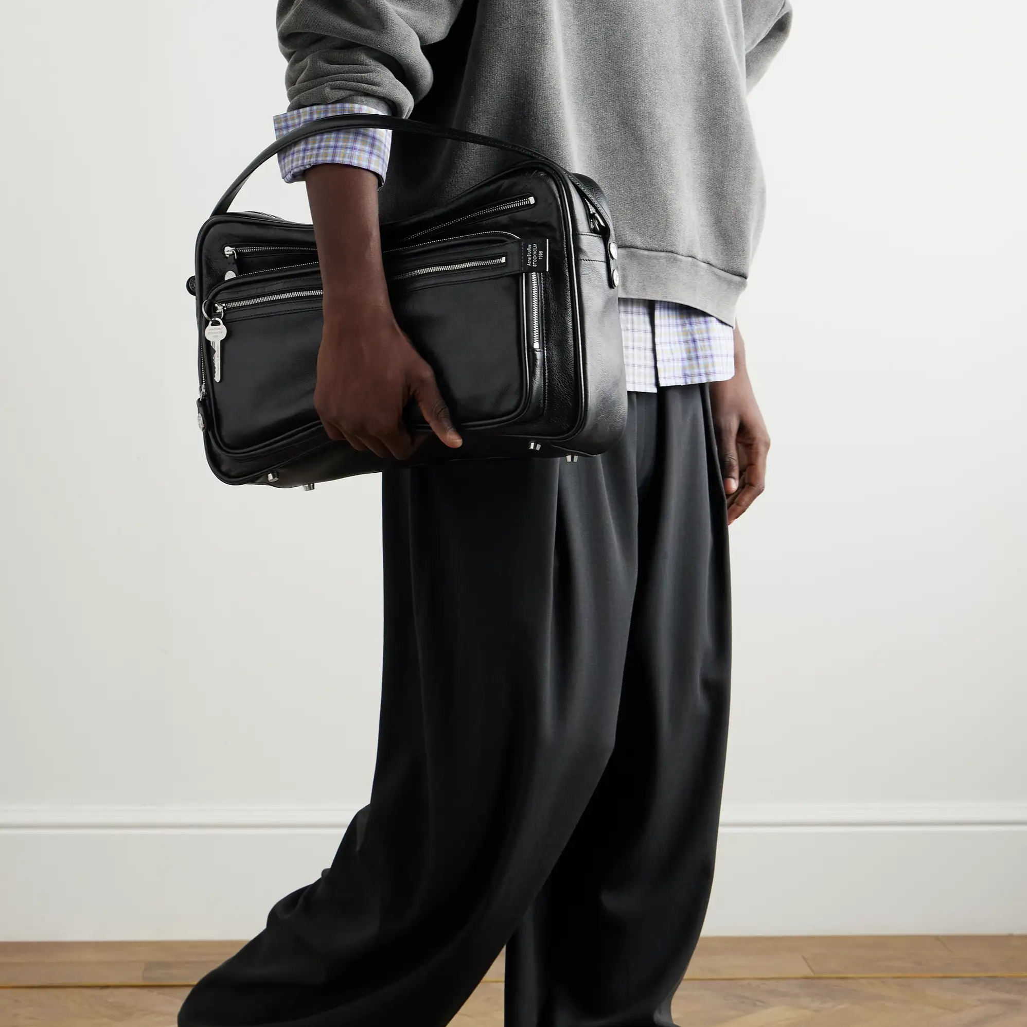 acne-studio-camero-bag-style-rave