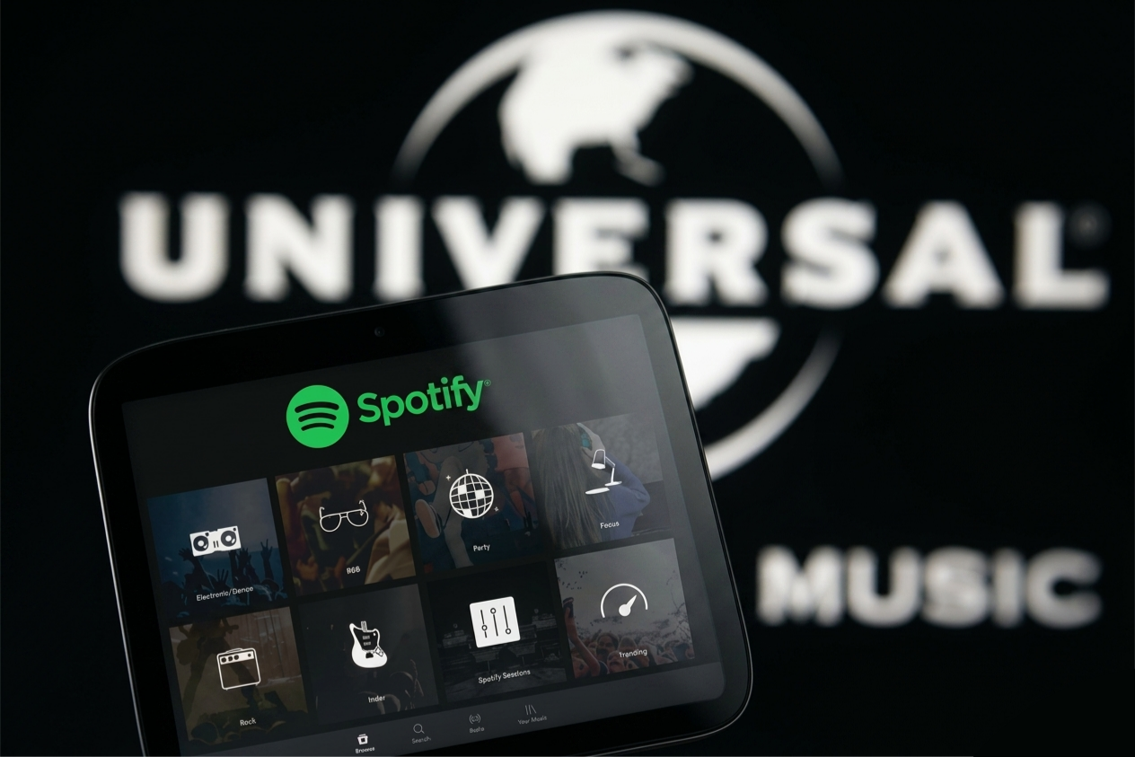 Spotify-and-Universal-AI-deal-style-rave