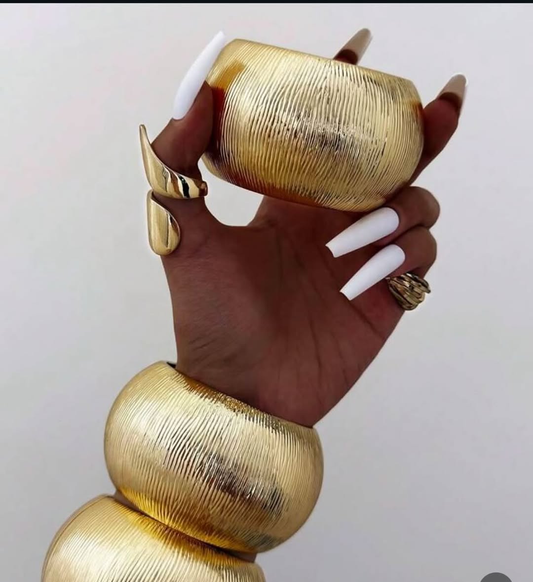 Statement jewelry