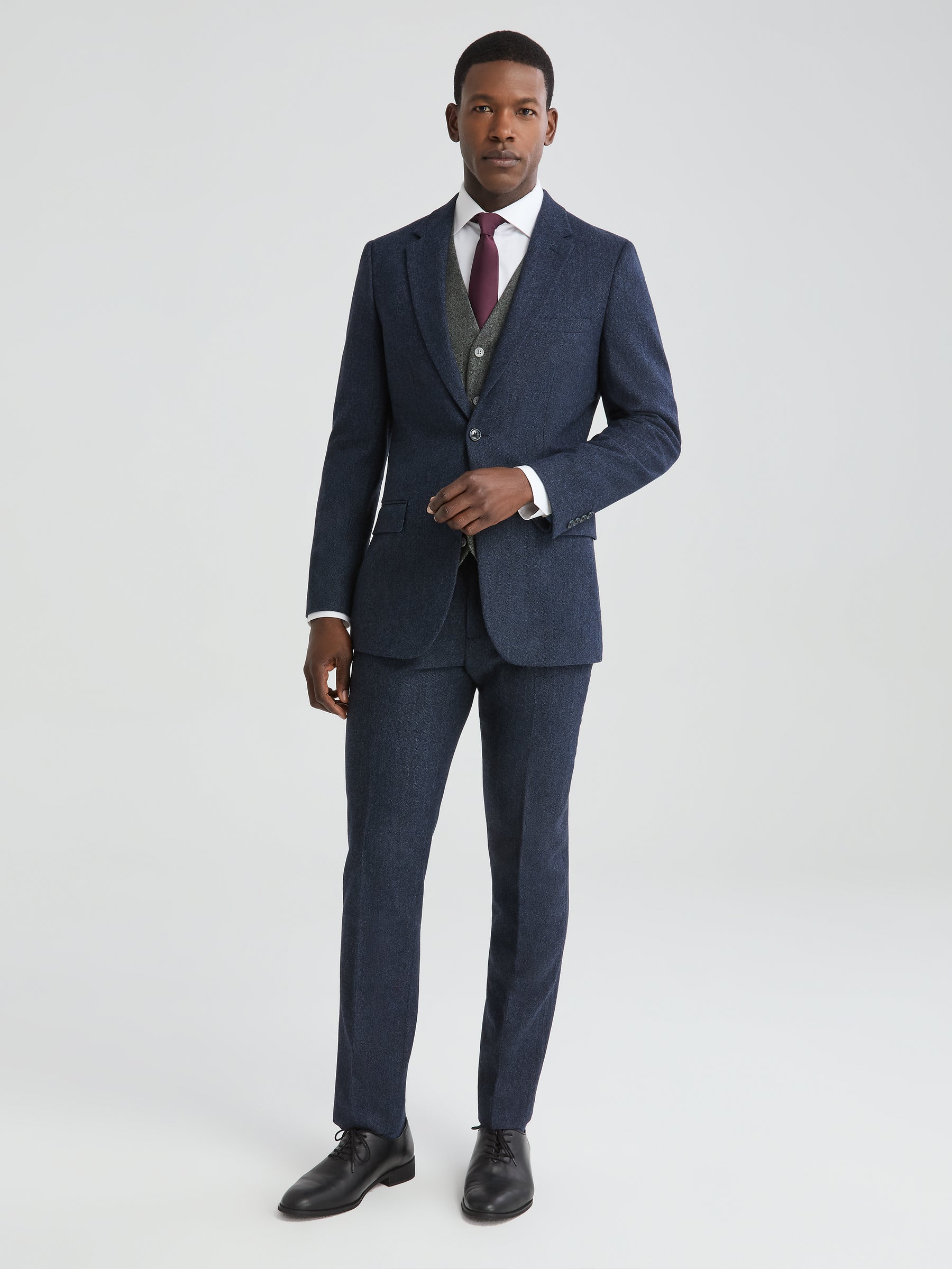 capsule-suit-wardrobe-for-men-style-rave-style-rave
