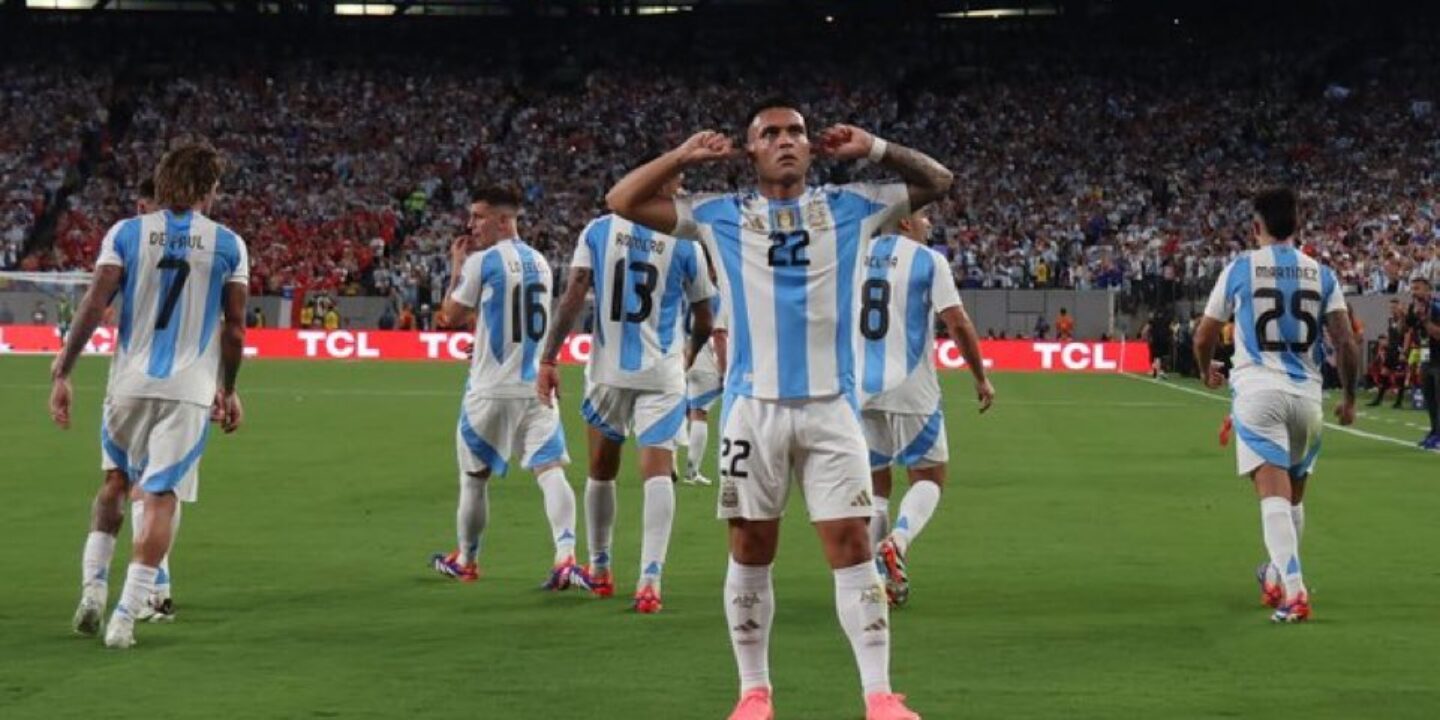 Lisandro Martinez celebrating his goal in Argentina vs Peru Copa America 2024 Highlight