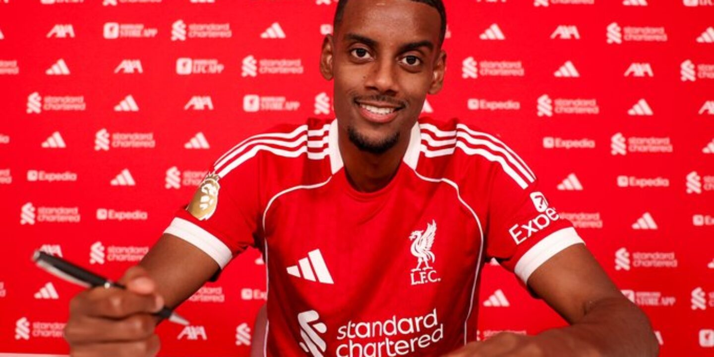 Alexander Isak in a Liverpool jersey after being the most expensive signing in Britain