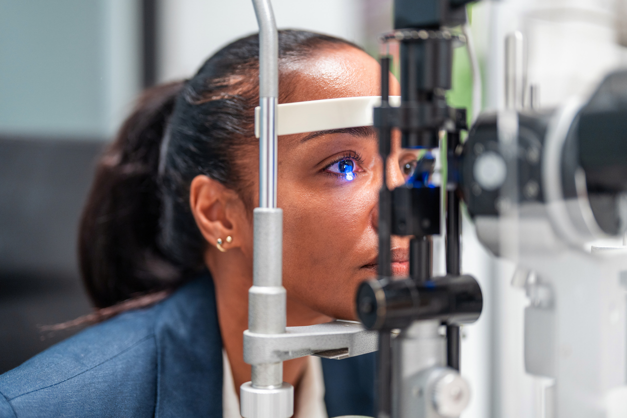 eye-laser-vision-correction-style-rave